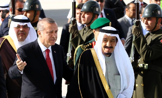 أردوغان يستقبل العاهل السعودي في أنقرة 