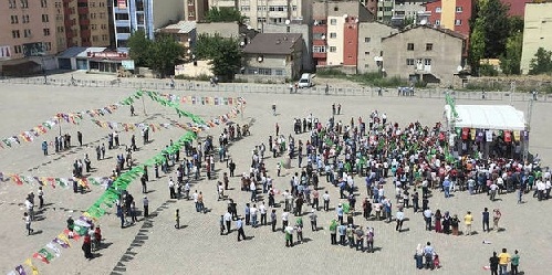 أكراد تركيا يوجهون صفعة قوية لحزب الشعوب الديمقراطي من داخل معقله الرئيسي 